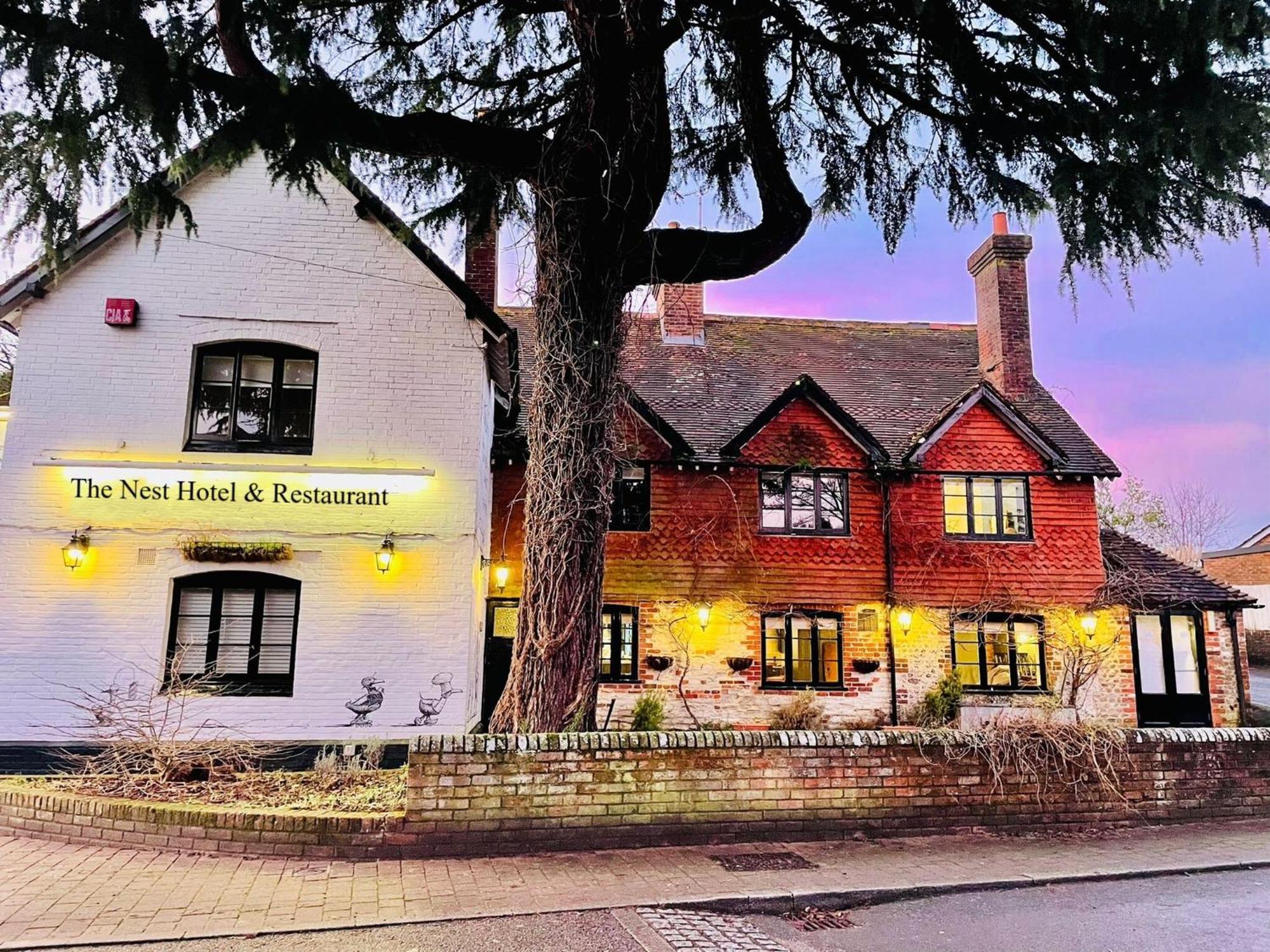 The Nest Hotel & Restaurant Πίτερσφιλντ Εξωτερικό φωτογραφία